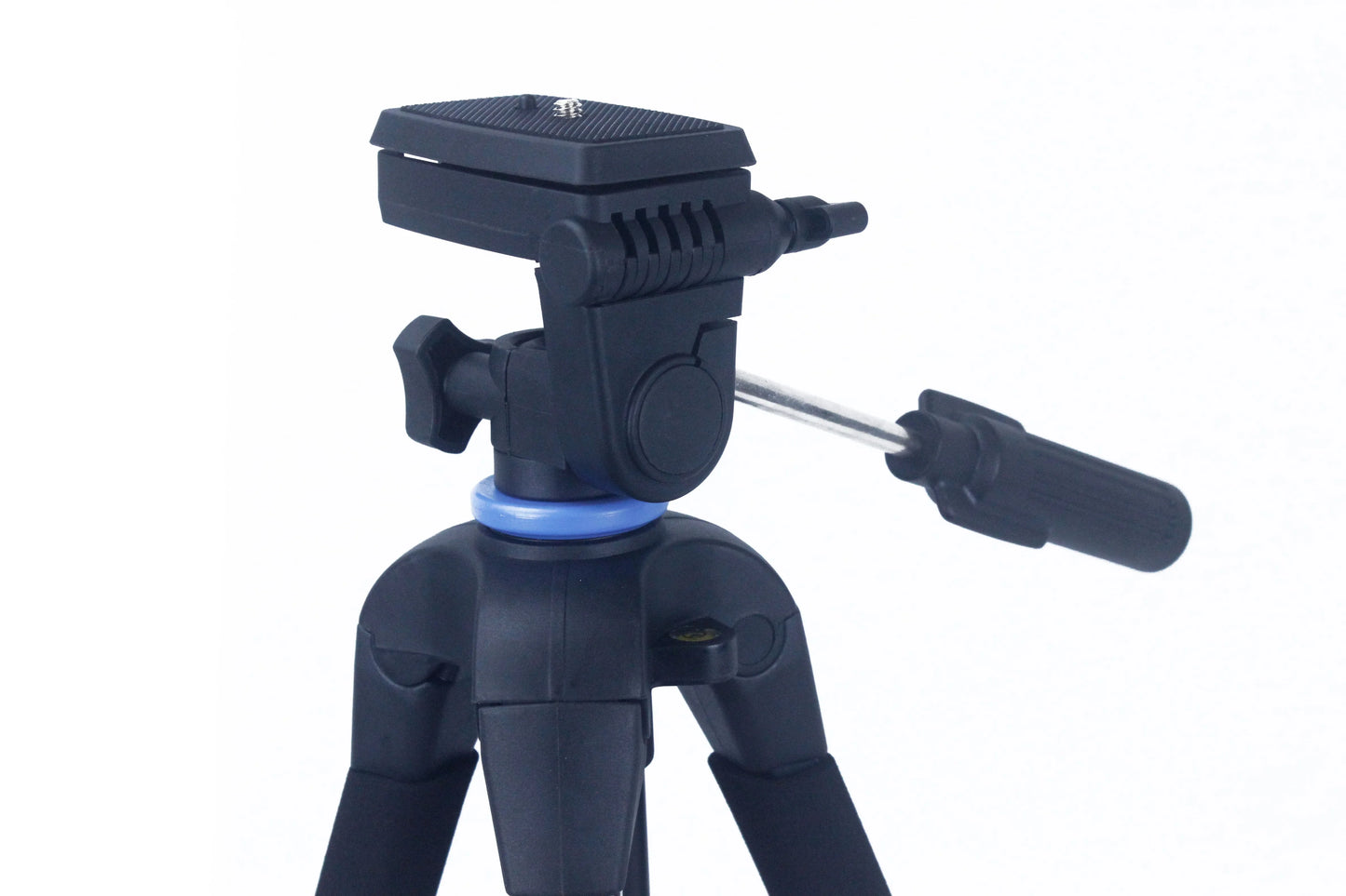 Professional Tripod Traveler Outdoor 8000 - Free a Air Duster